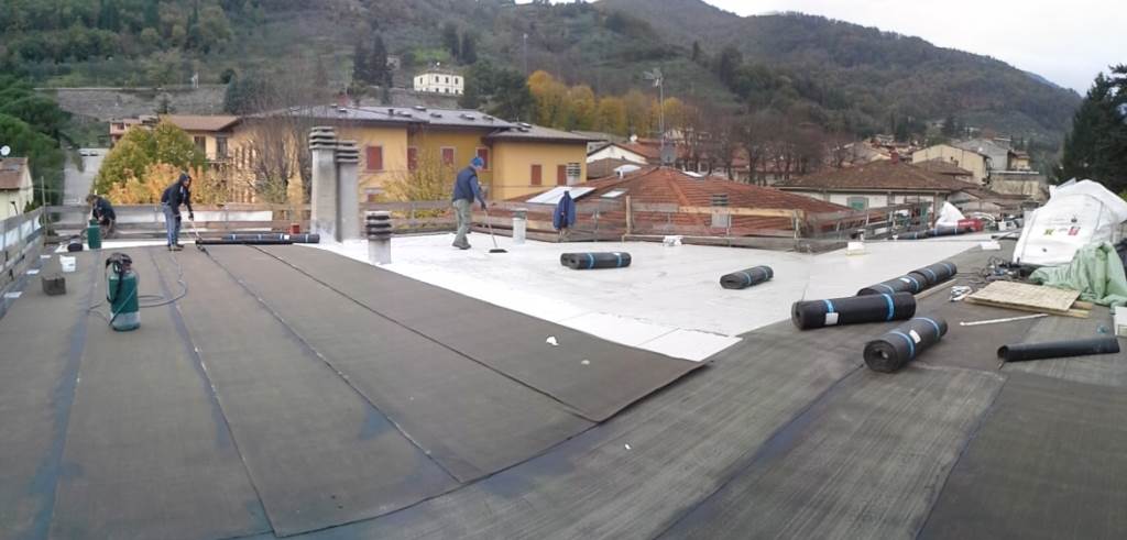 Lavori in corso - Rifacimento tetto