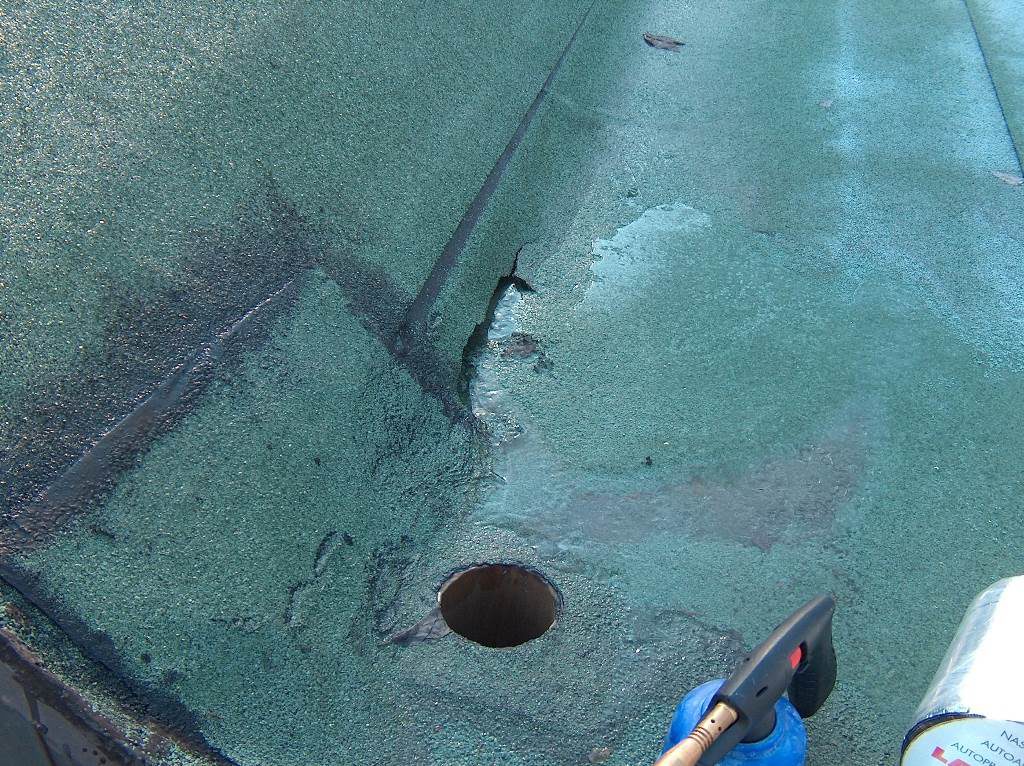 foro in guaina per coperture industriali